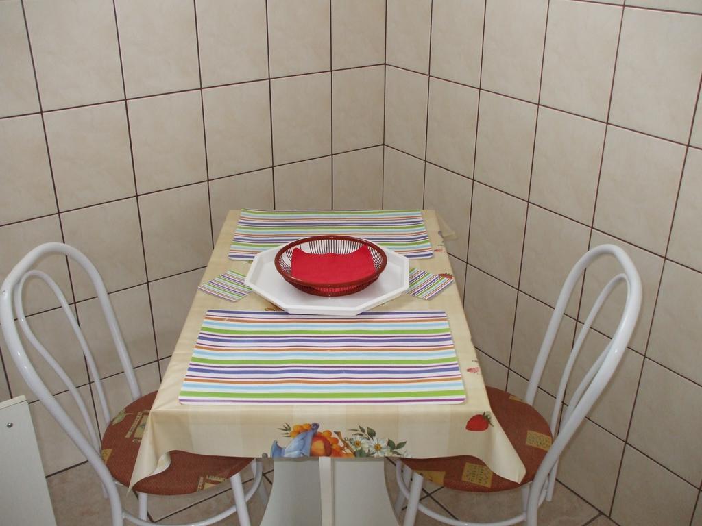 Petrovics Apartmanhaz 1 Бік Екстер'єр фото